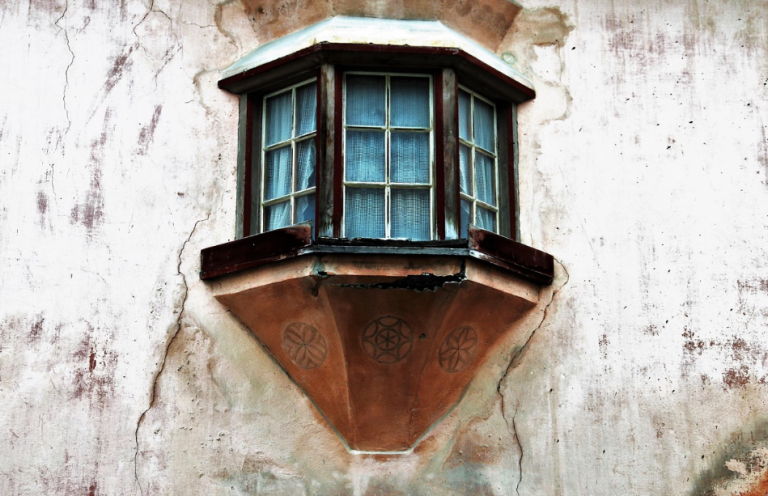Fissures dans une maison : quand faut-il demander un diagnostic ?